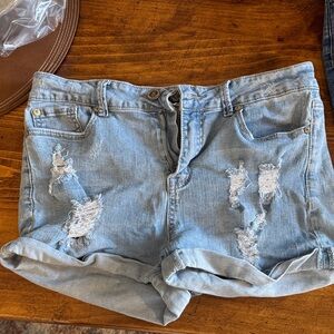 Casual Light Blue Distressed Denim Shorts